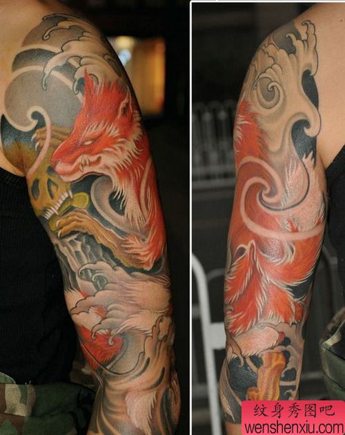 大臂超酷的九尾狐纹身图案