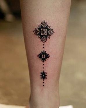 腿部好看流行的图腾纹身图案