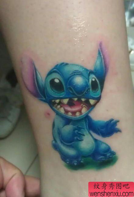 手臂卡通史迪奇纹身图案