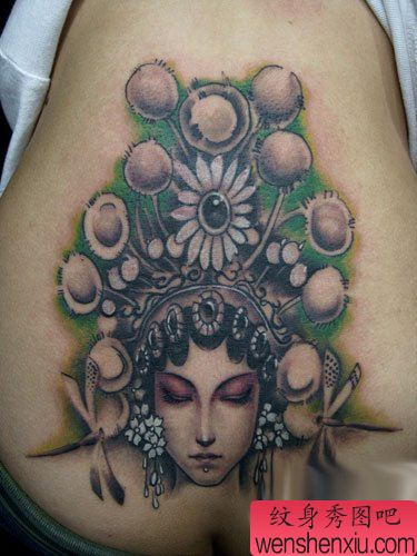 女孩子腰部花旦纹身图案