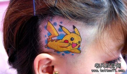 女孩子头部卡通皮卡丘纹身图案