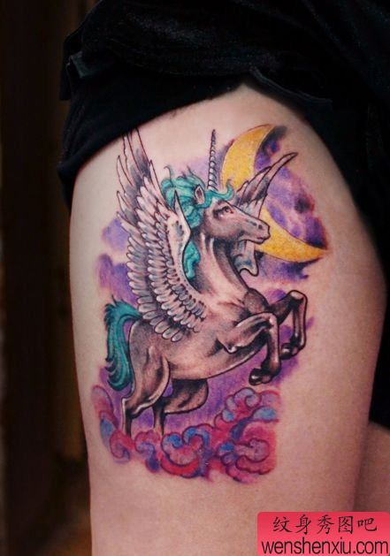 女生腿部好看的独角兽纹身图案
