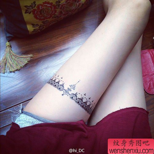 美女腿部好看性感的蕾丝纹身图案