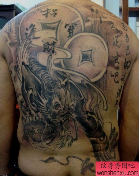 超帅的满背招财神兽貔貅纹身图案