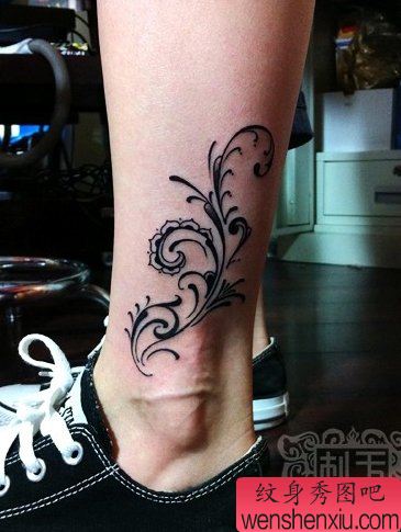腿部唯美好看的图腾纹身图案