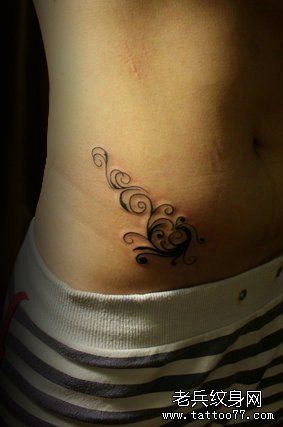 美女腹部唯美的图腾凤凰纹身图案