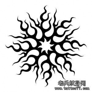 一幅超酷的图腾太阳纹身图案