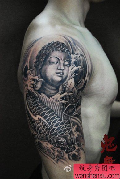 手臂简单的佛头与鲤鱼纹身图案