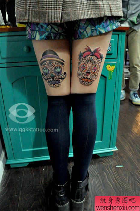 女生腿部唯美的情侣骷髅纹身图案