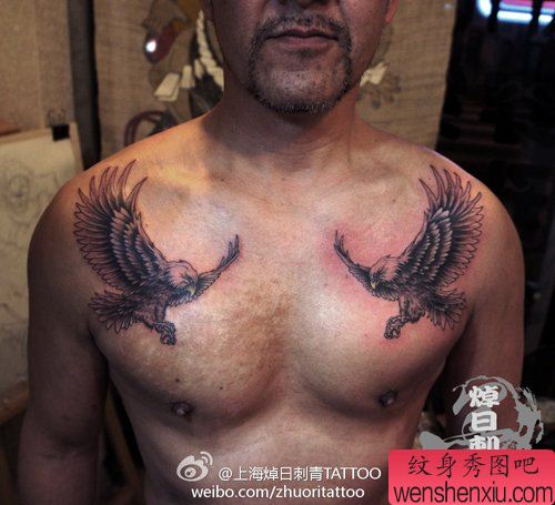男性前胸超酷的老鹰纹身图案