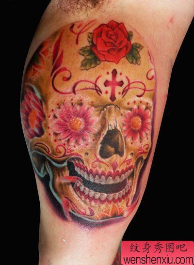 好看的欧美彩色花骷髅纹身图案