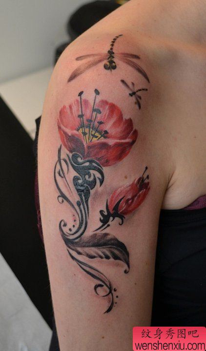 女生手臂好看的罂粟花纹身图案