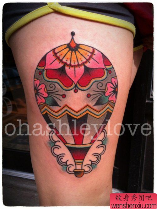 腿部一幅欧美风格的热气球纹身图案