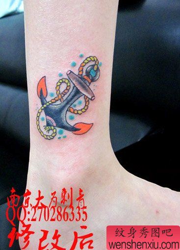 女生腿部唯美好看的船锚纹身图案