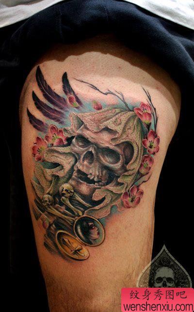 一幅腿部超酷的欧美彩色骷髅纹身图案