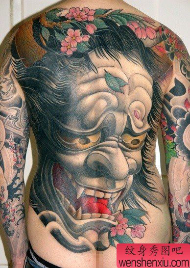 霸气的男性满背般若纹身图案