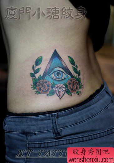 美女腰部时尚精美的上帝之眼纹身图案