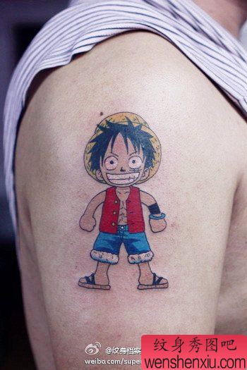 手臂可爱的卡通海贼王路飞纹身图案