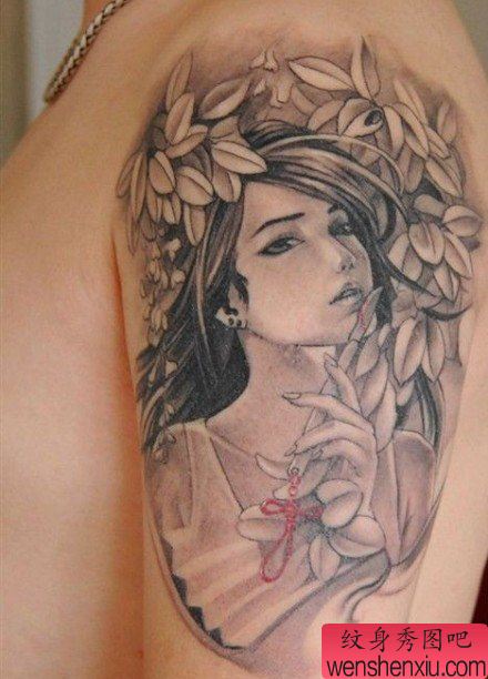 手臂流行漂亮的插画美女纹身图案