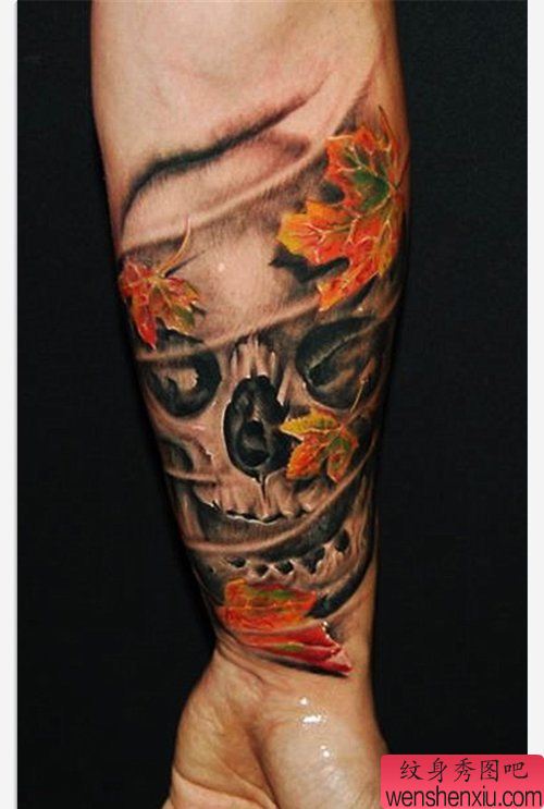 男性手臂流行经典的欧美骷髅纹身图案
