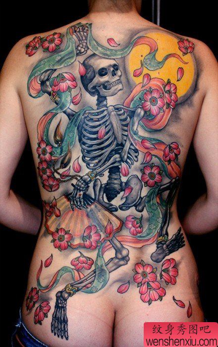 帅气超酷的满背骷髅纹身图案