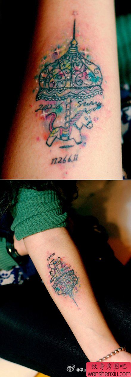 女生手臂流行经典的旋转木马纹身图案