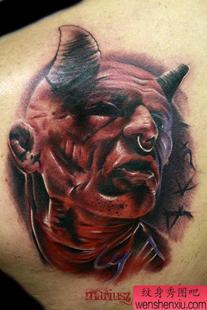 男性背部超酷的一幅恶魔纹身图案