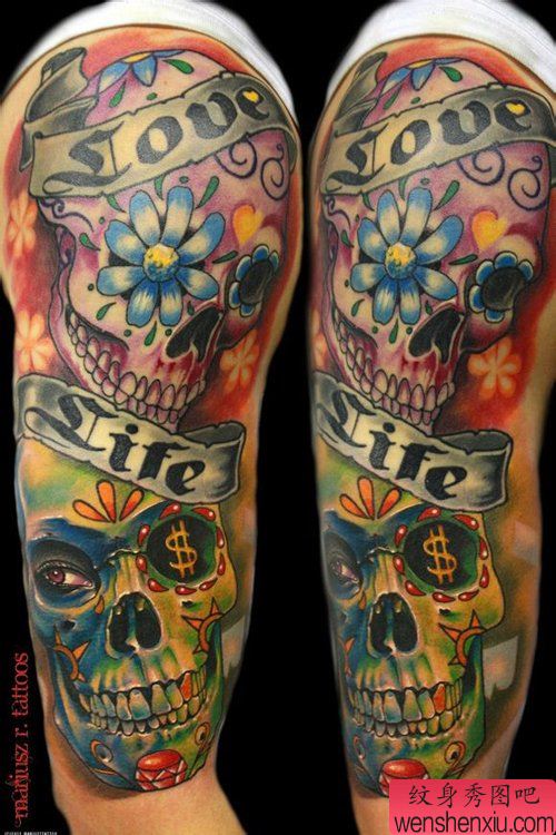 手臂流行漂亮的花骷髅纹身图案