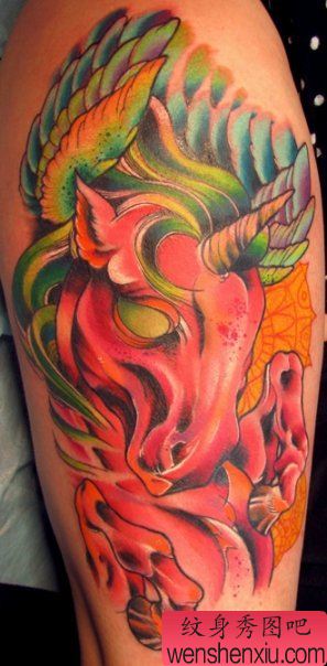 手臂流行帅气的欧美彩色独角兽纹身图案