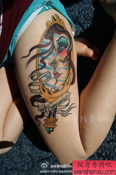 美女腿部流行精美的镜子纹身图案
