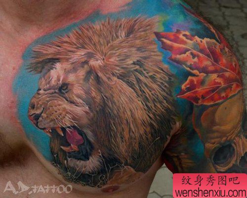 男性胸部霸气时尚的狮头纹身图案