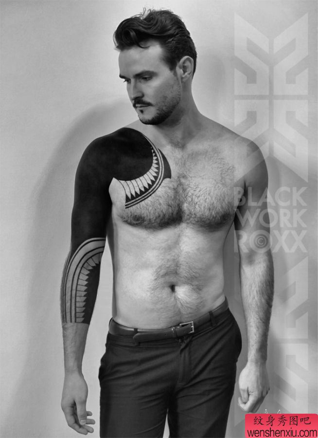 推荐男性粗狂图腾纹身作品图片