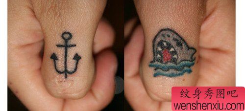 手指鲨鱼船锚纹身图案作品图片欣赏
