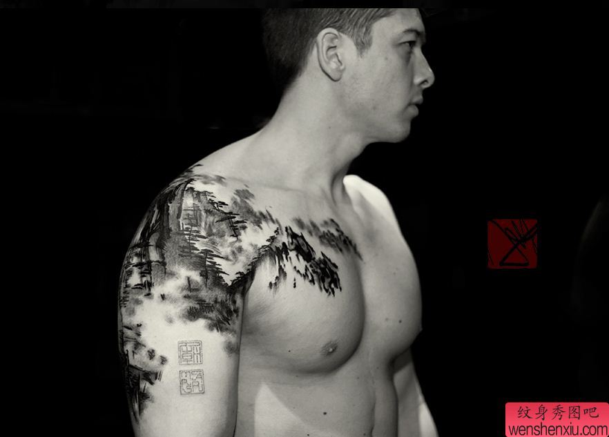 胳膊好看的一幅山水素描纹身图案
