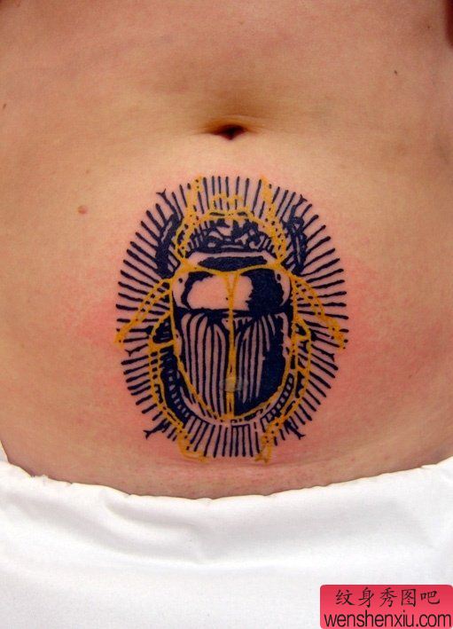 腹部之特别风格蜘蛛纹身图案