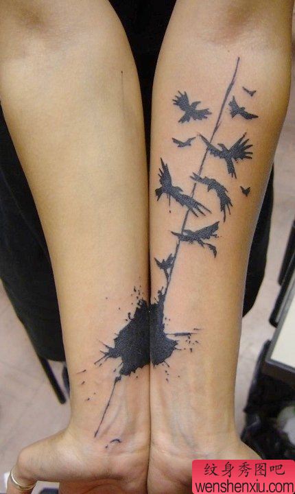 手部之特别风格和平鸽纹身图案