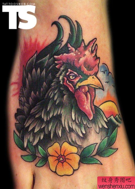脚部一幅创意鸡文身作品
