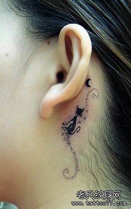 小清新耳部猫月亮文身作品