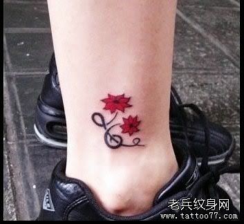 小清新脚面五角星文身作品