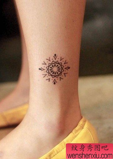 小清新腿部创意花腾文身作品