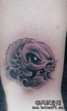 小清新腿部鱼文身作品