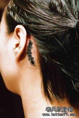 小清新耳部图腾文身作品