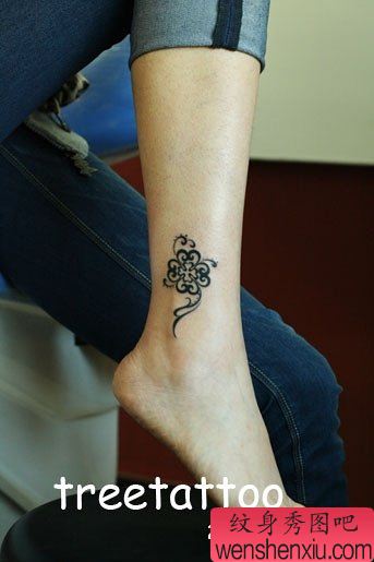 小清新脚部女人花腾文身作品