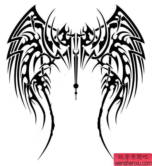 图腾满背手稿纹身图案