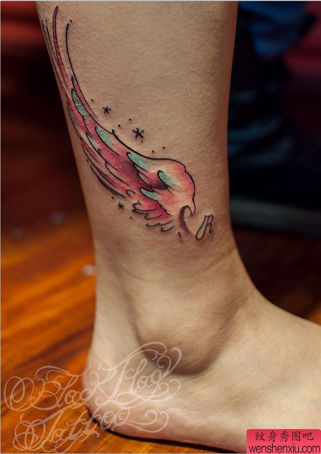纹身秀图吧推荐一幅脚踝翅膀纹身图案