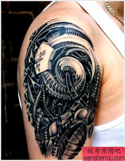 纹身秀图吧分享一幅大臂机械纹身图案