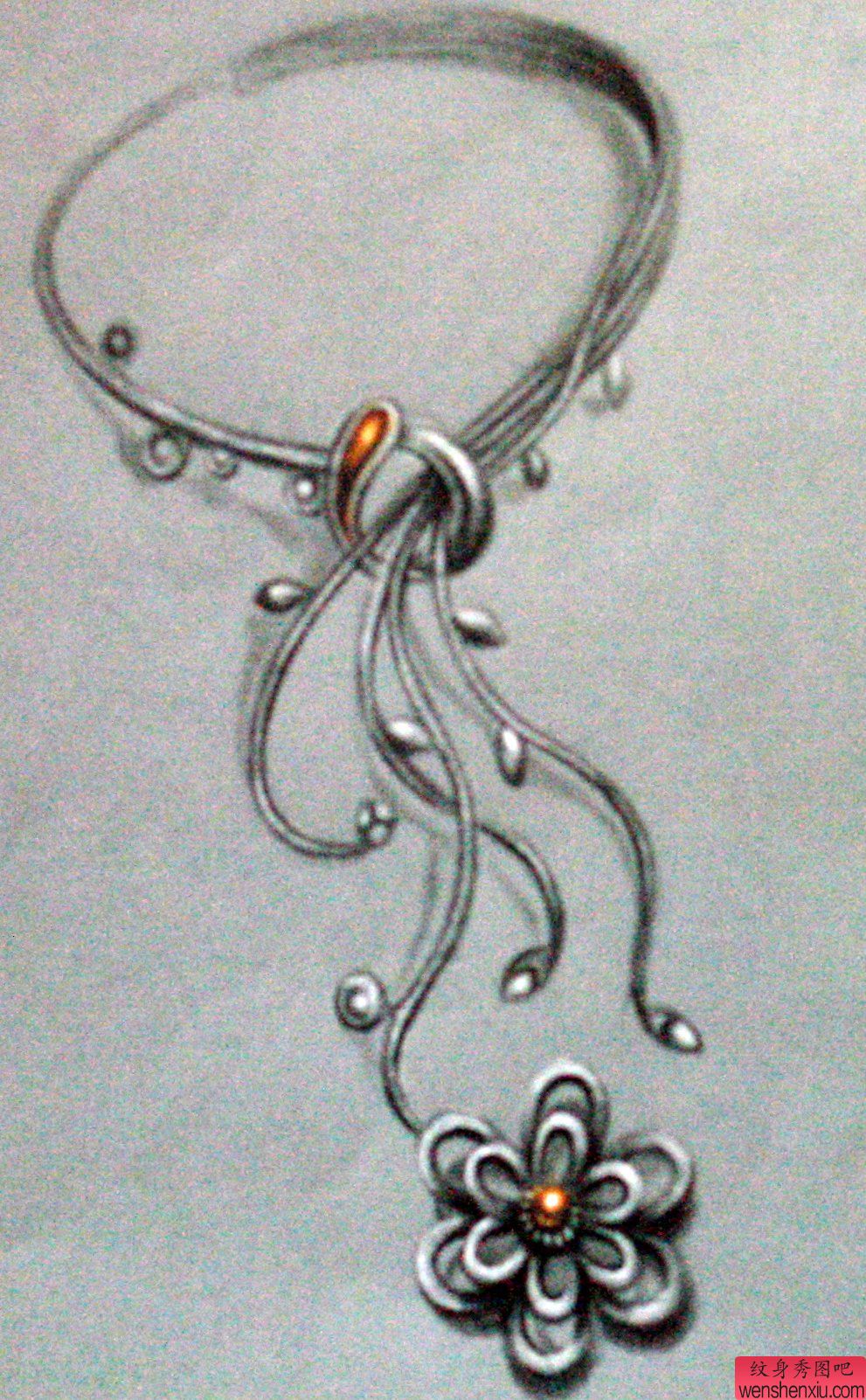 最好的纹身我推荐一幅链子纹身图案