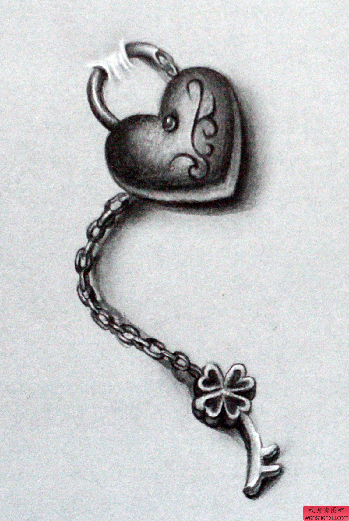 纹身秀图吧推荐一幅锁纹身手稿图案