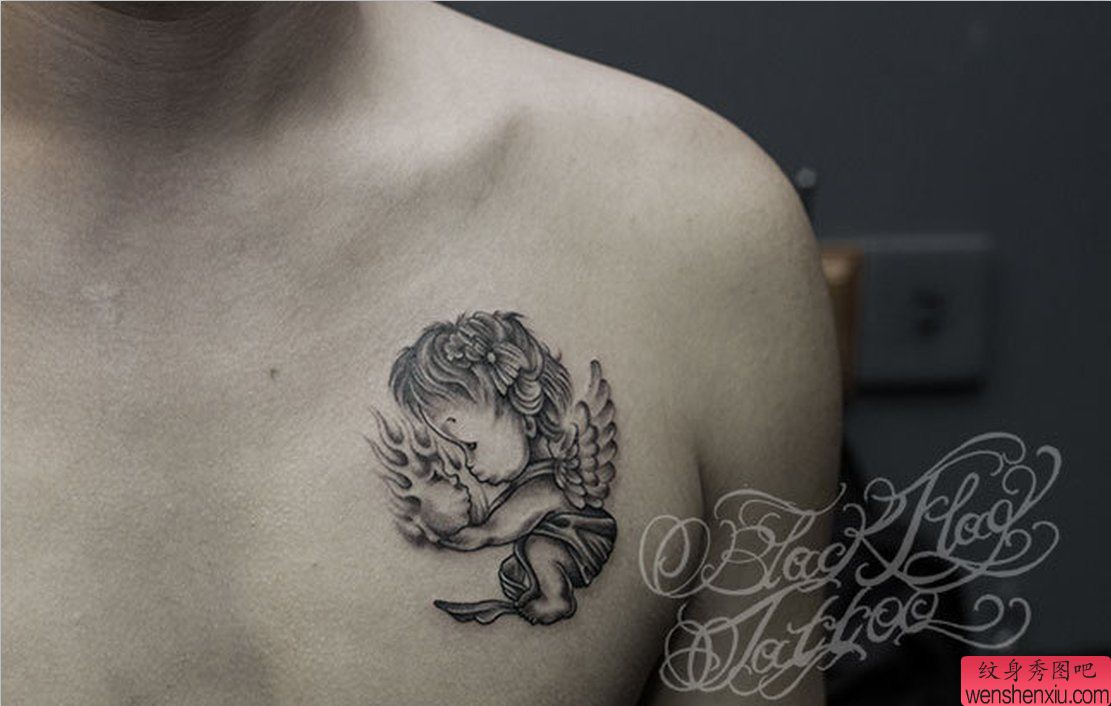 纹身秀图吧推荐一幅胸部天使纹身图案