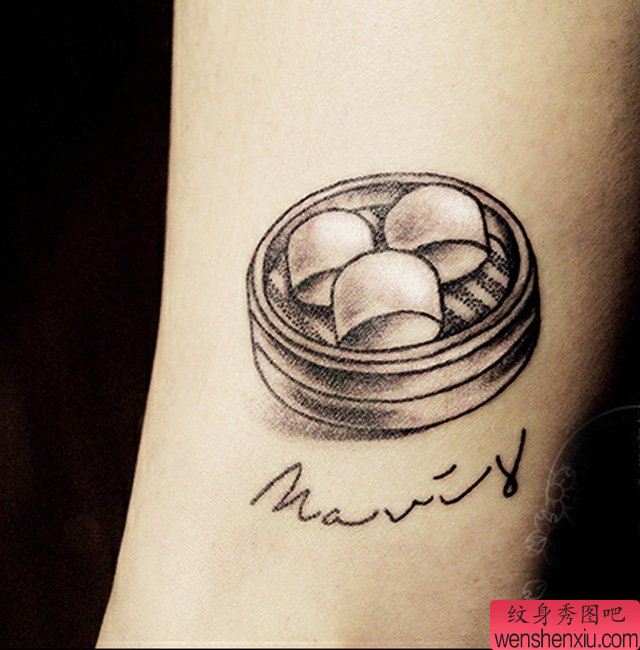 手臂包子纹身图案